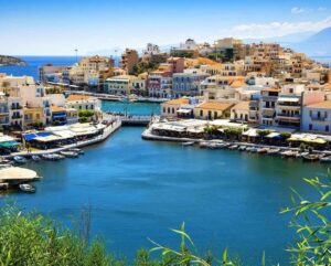 Agios Nikolaos : la station touristique populaire de la Crète